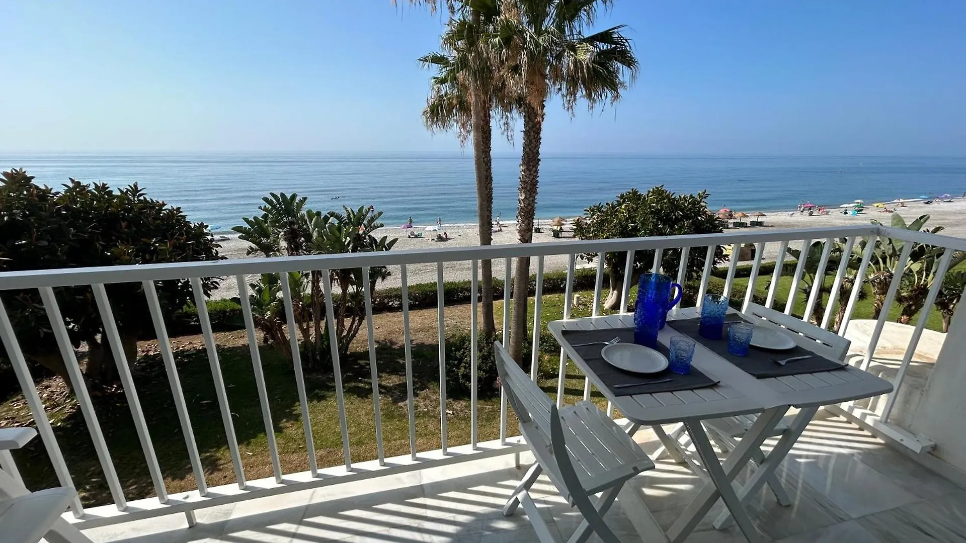 Apartamento En Primera Linea De Playa Torrox 0*,